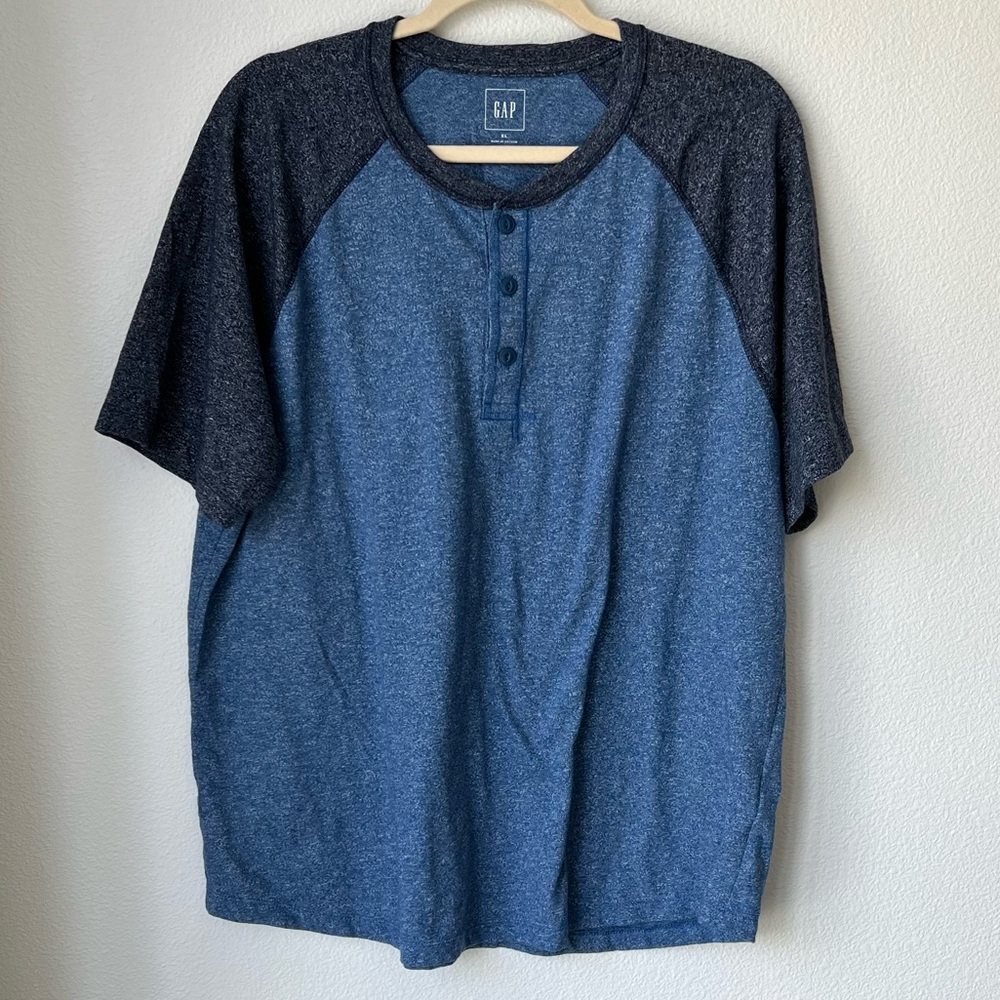 GAP Men’s Blue Henley with Dark Gray Raglan Sleeves